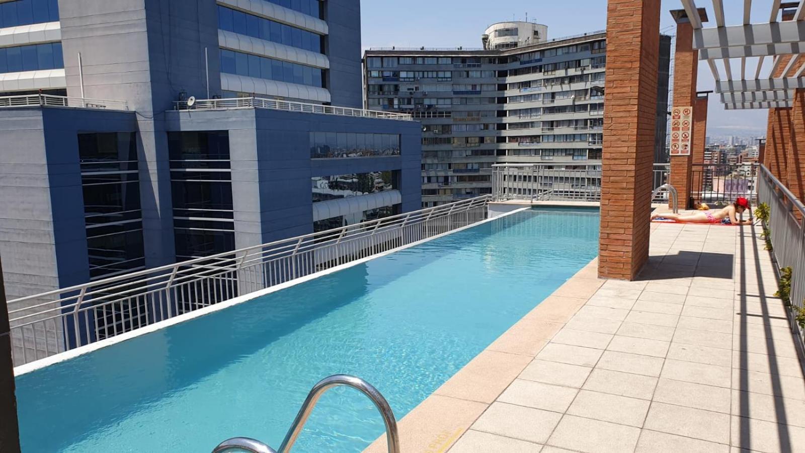 Providencia A Pasos Del Metro Pedro De Valdivia Apartman Santiago Kültér fotó