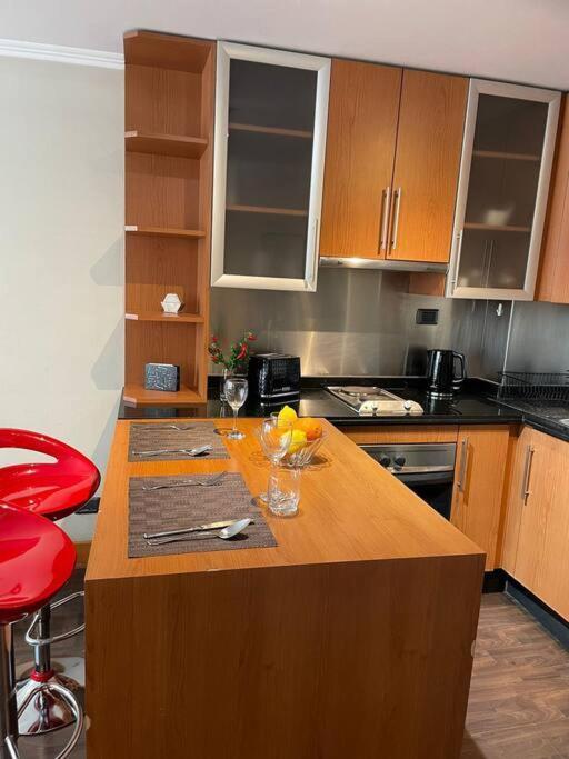 Providencia A Pasos Del Metro Pedro De Valdivia Apartman Santiago Kültér fotó