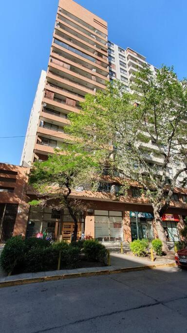 Providencia A Pasos Del Metro Pedro De Valdivia Apartman Santiago Kültér fotó